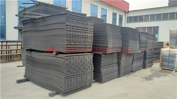 Ground protection mats stock