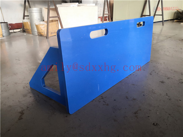 Black Soccer Rebound Board for Shooting Practice