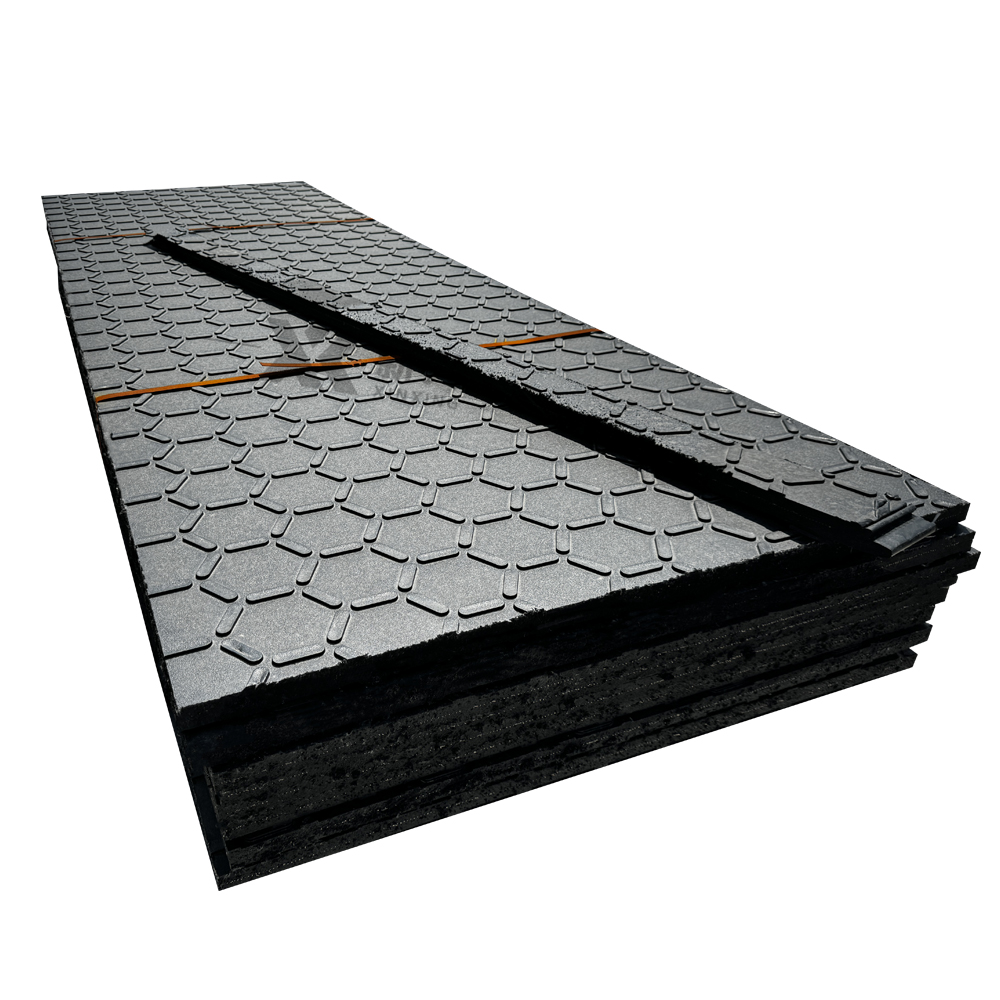 High Load Capacity Temporary Ground Mat Diamond Cleat Tread Surface Ground Protection Access Mat Black 4' X 8'