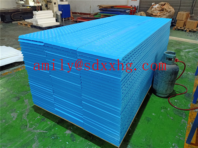 Flame retardant HDPE paving slab