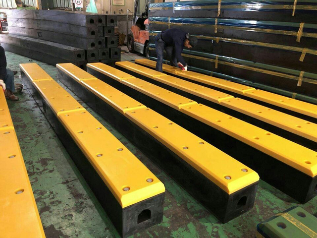 HDPE sliding Fender strips