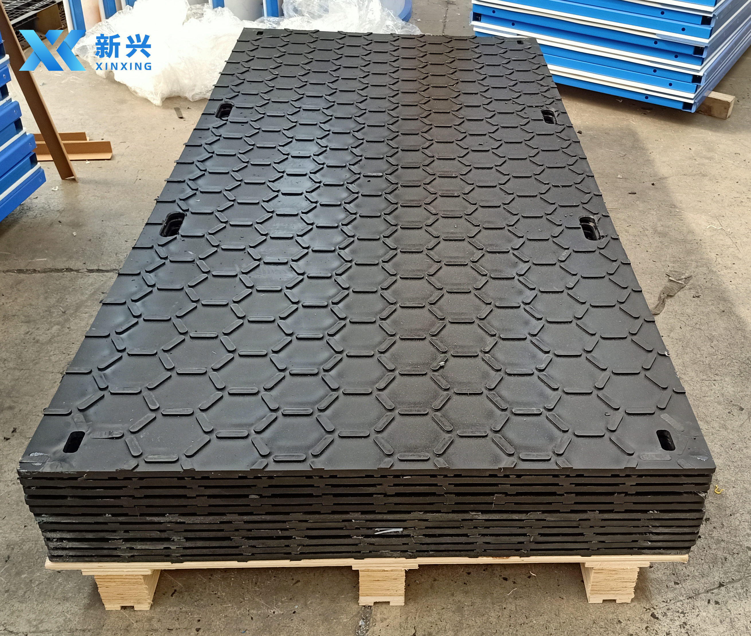 4x8 ft Black Plastic Temporary Construction Access Road Mat HDPE Ground Protection Mat