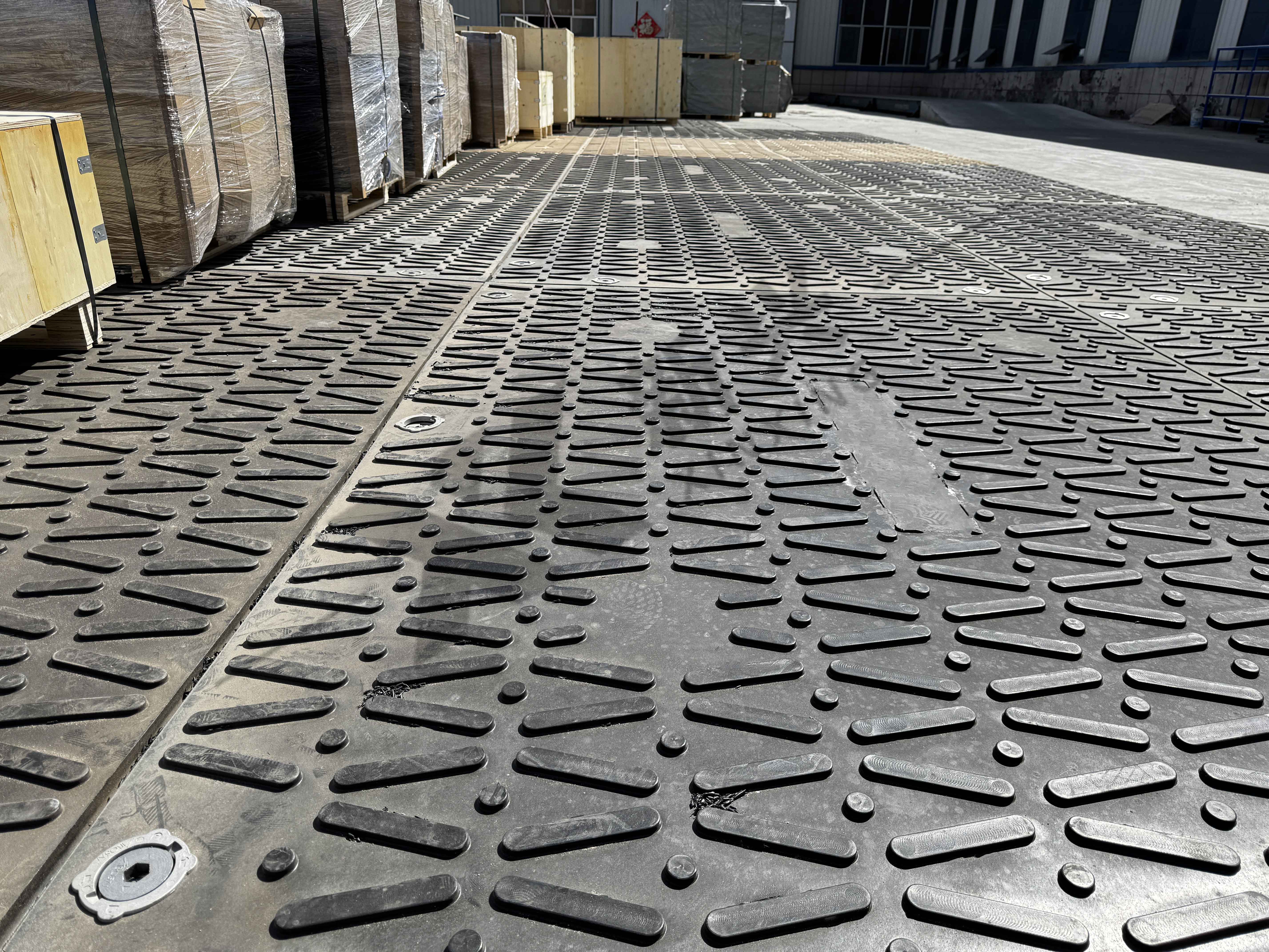 Composite UHMWPE Heavy Duty Interlocking Matting Board for Oil Field